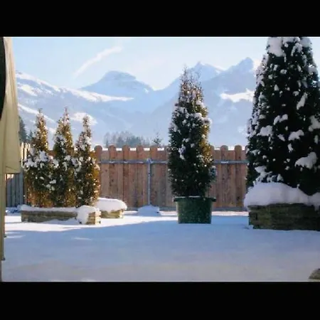 Haus Jochbergerstrasse 116 アパート